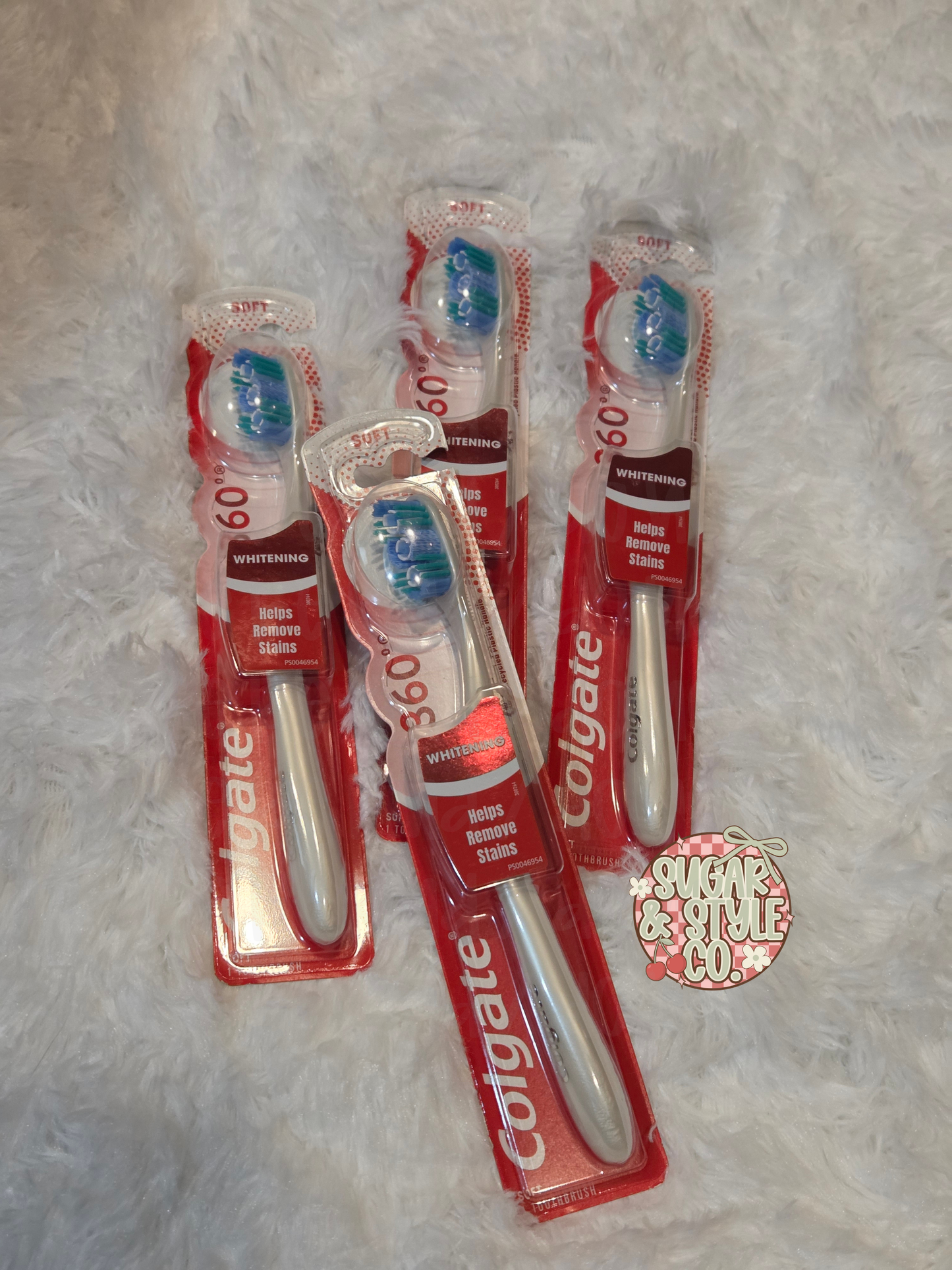 Toothbrush Assortment I Manual and Power Toothbrushes in Assorted Styles